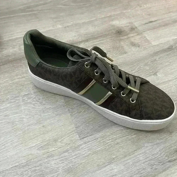 MICHAEL KORS - Poppy Stripe Lace
Up Sneaker 9 - Picture 8 of 11